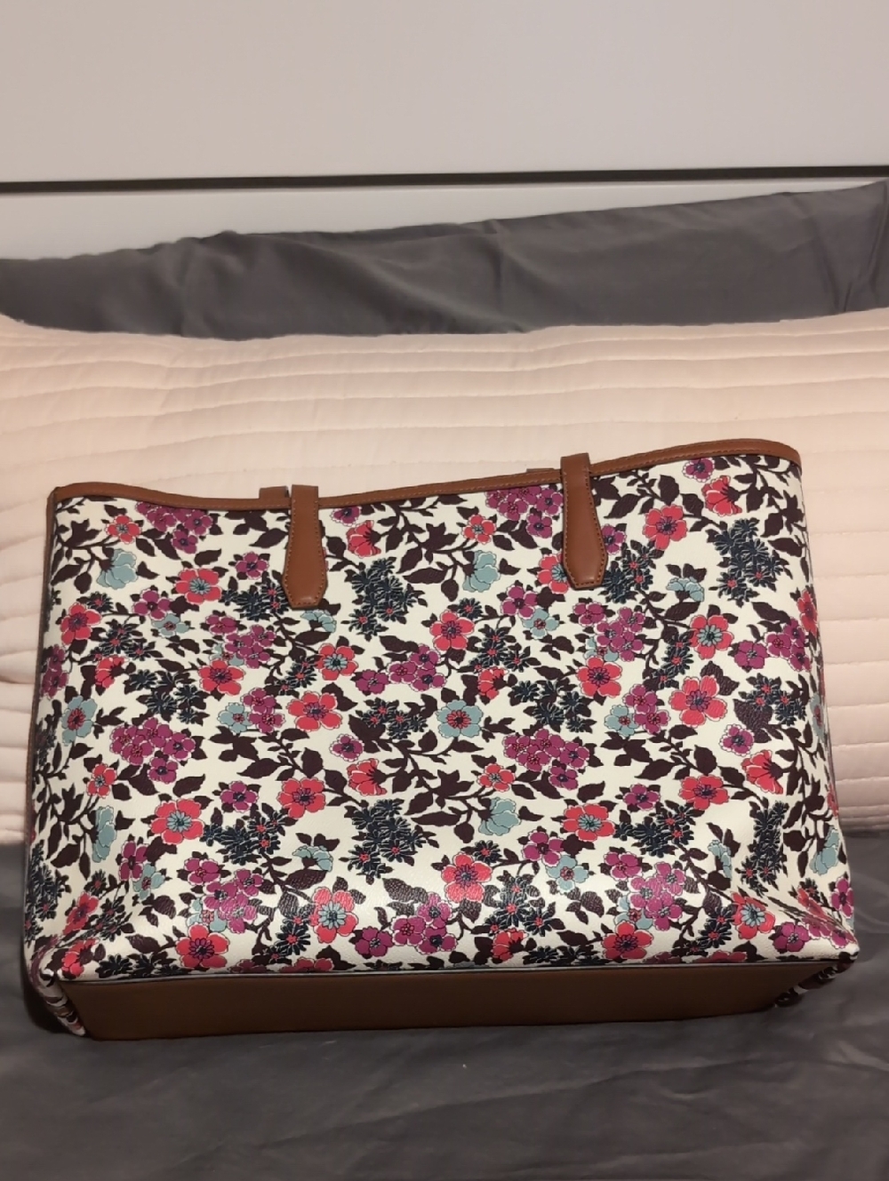 Tory Burch Tote - Picture 8 of 12